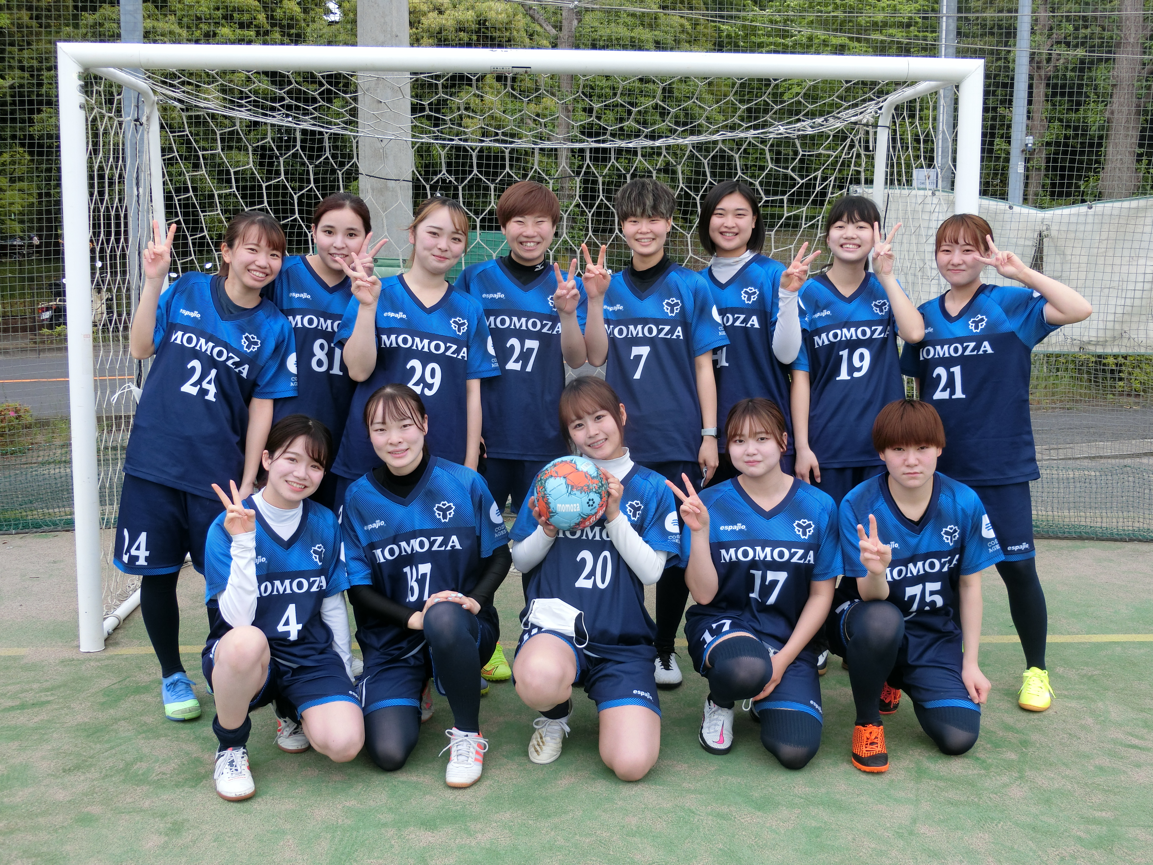 日本体育大学 momoza